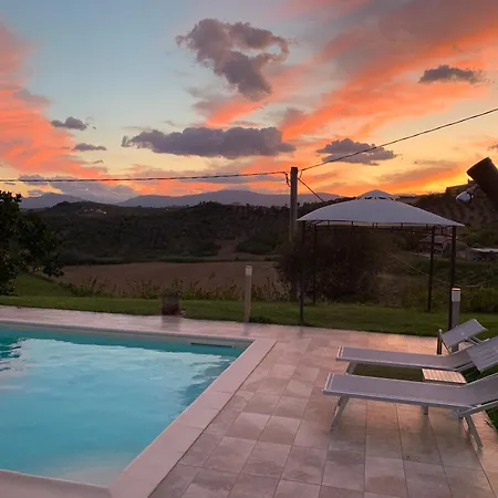 Casavitanuova, Poolhouse With A View Bed & Breakfast *